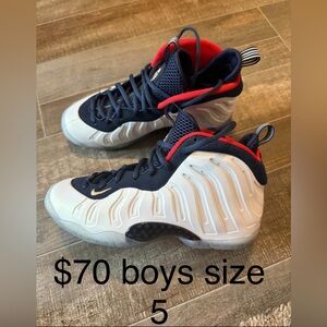 Stylish Kids Shoes in Navy and White